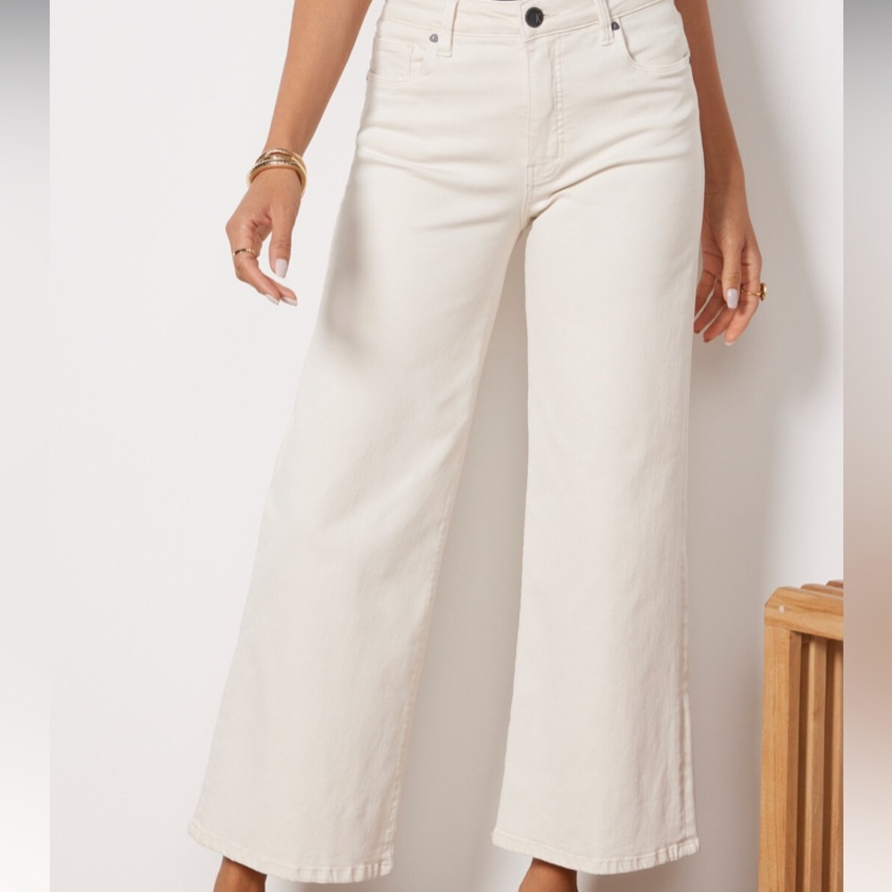 Kut from the Kloth off white crop jeans